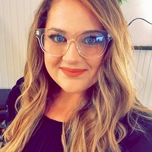 Meet your Posher, Justine